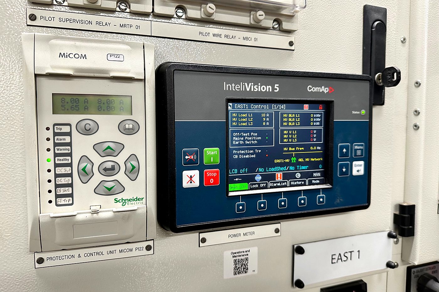 ComAp InteliVision controller and MiCOM protection relay